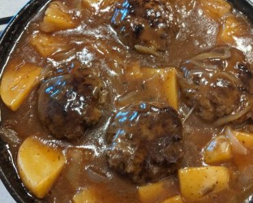 Salisbury Steak And Potato Skillet Salisbury Steak And Potato Skillet