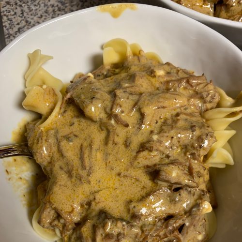 Slow Cooker Beef Stroganoff Recipes on a Budget