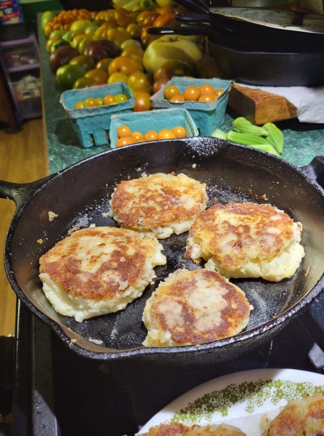 Tater cakes – Recipes on a Budget