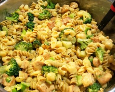 Broccoli and Chicken Mac ‘n Cheese Delight