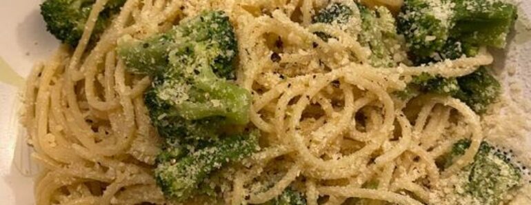👉ButteryBroccoli Pasta