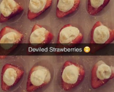 👉Deviled Strawberries