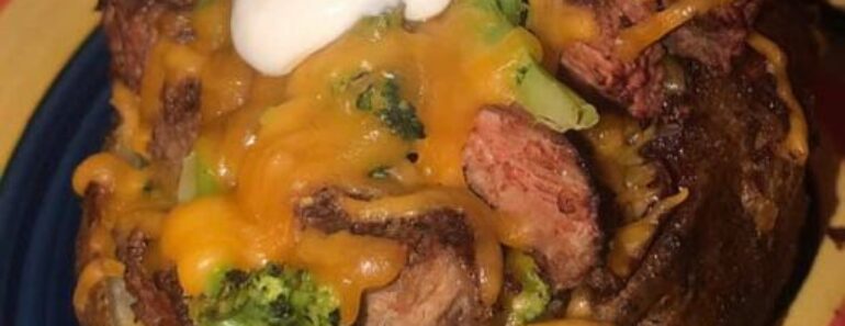 👉SteakStuffed Potato