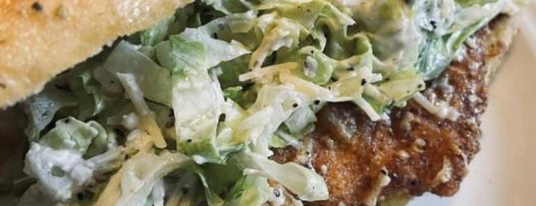 👉Crusted Chicken Caesar Salad Sub