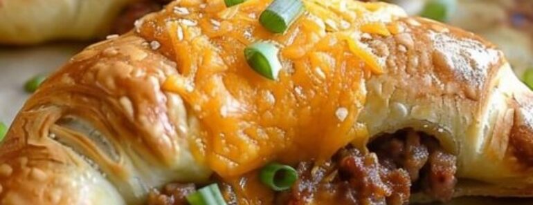 👉Savory Sausage and Cheese Crescents