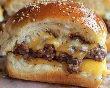 👉Juicy Cheeseburger Sliders