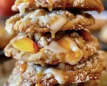 Irresistible Peach Cobbler Cookies