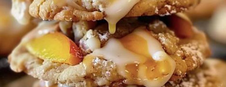 Irresistible Peach Cobbler Cookies