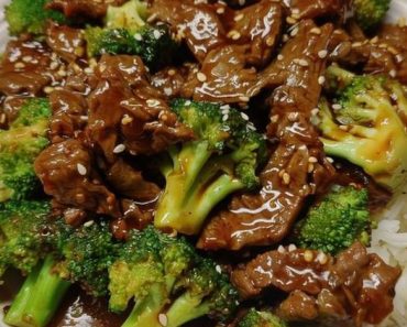 👉Crockpot BeefBroccoli