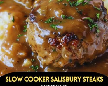 👉Slow Cooker Salisbury Steaks