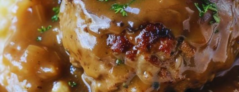 👉Slow Cooker Salisbury Steaks