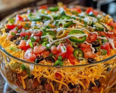 👉Seven-Layer Taco Dip