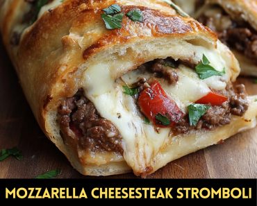 👉MozzarellaCheesesteakStromboli