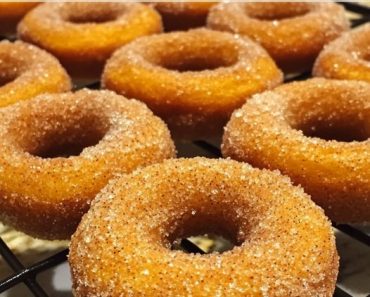 👉PumpkinCinnamon Sugar Donuts