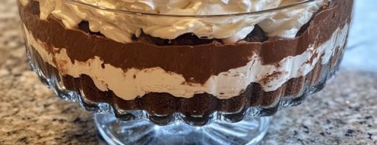 👉BaileysChocolate CheesecakeTrifle