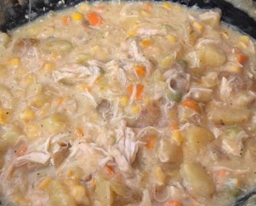 👉CrockpotChickenPotPie