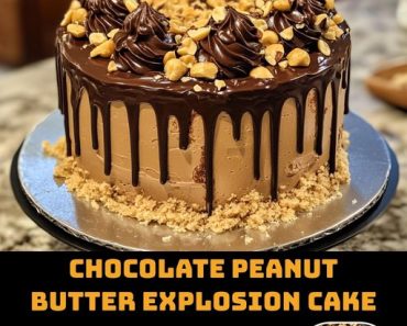 👉ChocolatePeanutButter Explosion Cake