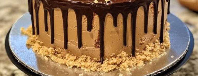 👉ChocolatePeanutButter Explosion Cake