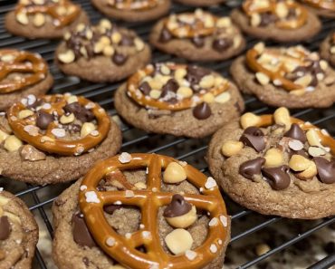 Chocolate Pretzel Peanut Cookies