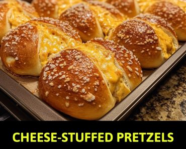 👉Cheese-Stuffed Pretzels